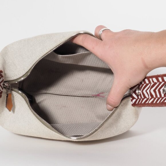 Hermès Bride-a-Brac S Cotton Canvas Travel Pouch with Embroidered H & Top Handle - Picture 9 of 14